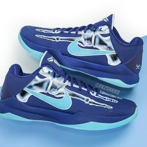 Nike Blue and Light Blue Athletic Shoes